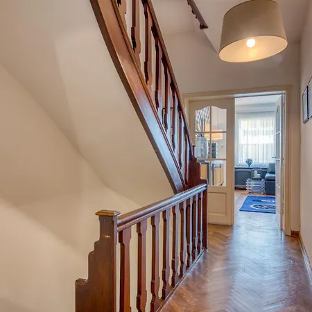 Belle Maison Bourgeoise Partagee De 4