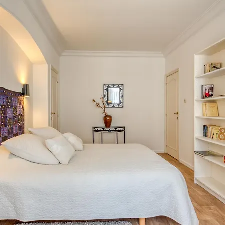 Belle Maison Bourgeoise Partagee De 4 Bed & Breakfast Liege