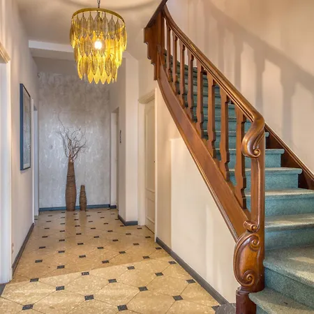 Belle Maison Bourgeoise Partagee De 4